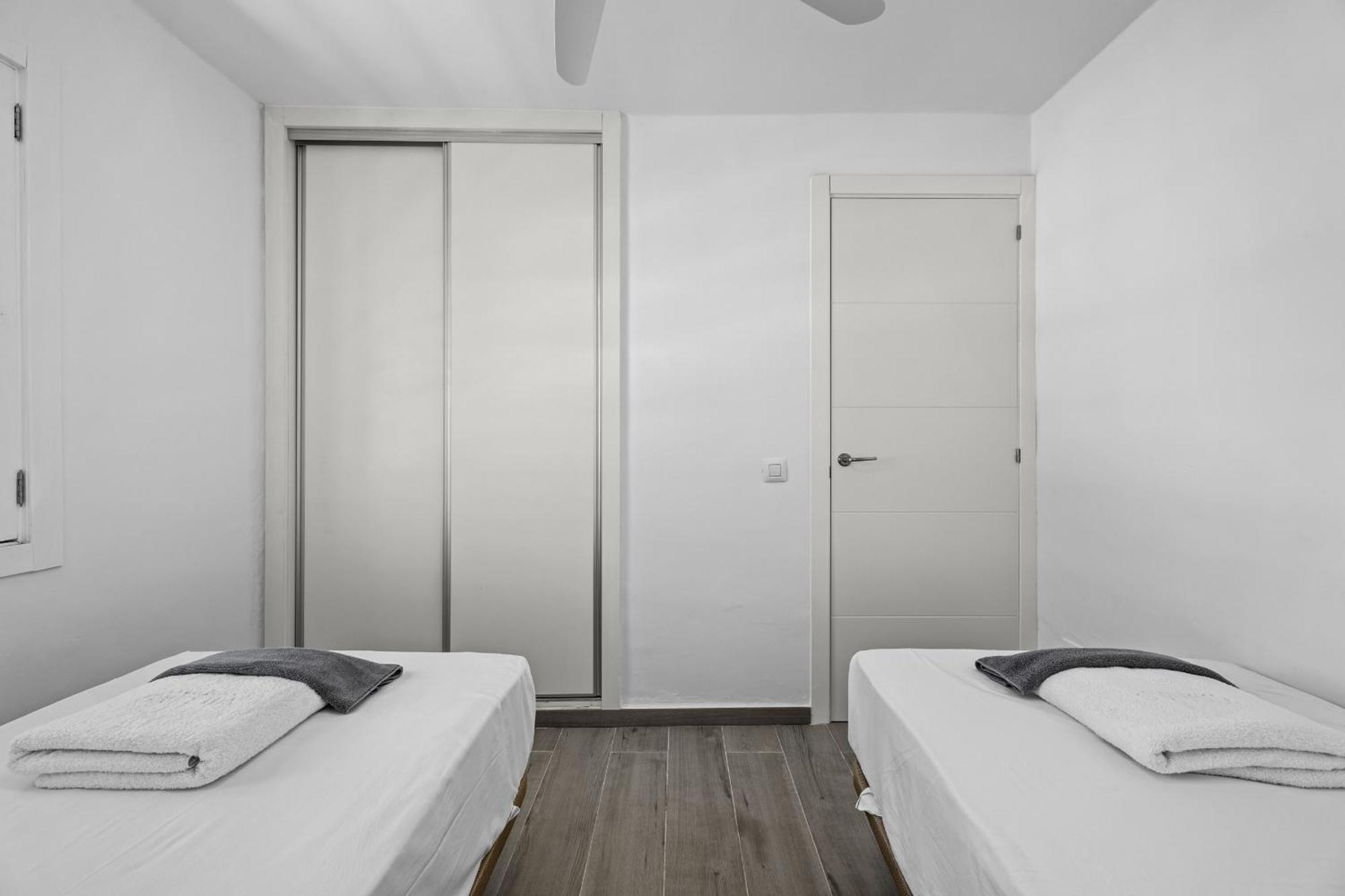 Apartamento Julia Puerto Del Carmen Puerto del Carmen  Ngoại thất bức ảnh